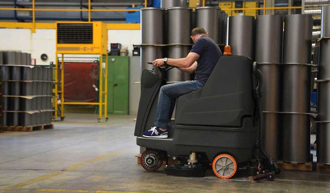 نگهداری زمین شوی صنعتی